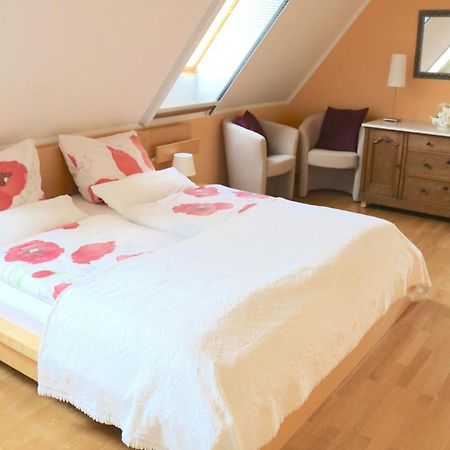 Familienfreundliche Ferienwohnung Am Reuterteich Seedorf  Esterno foto
